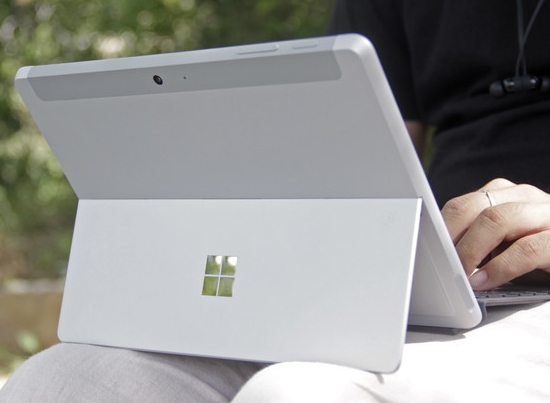 装系统怎样进U盘 如何在 Surface Go 上进入 BIOS 并设置 USB 启动